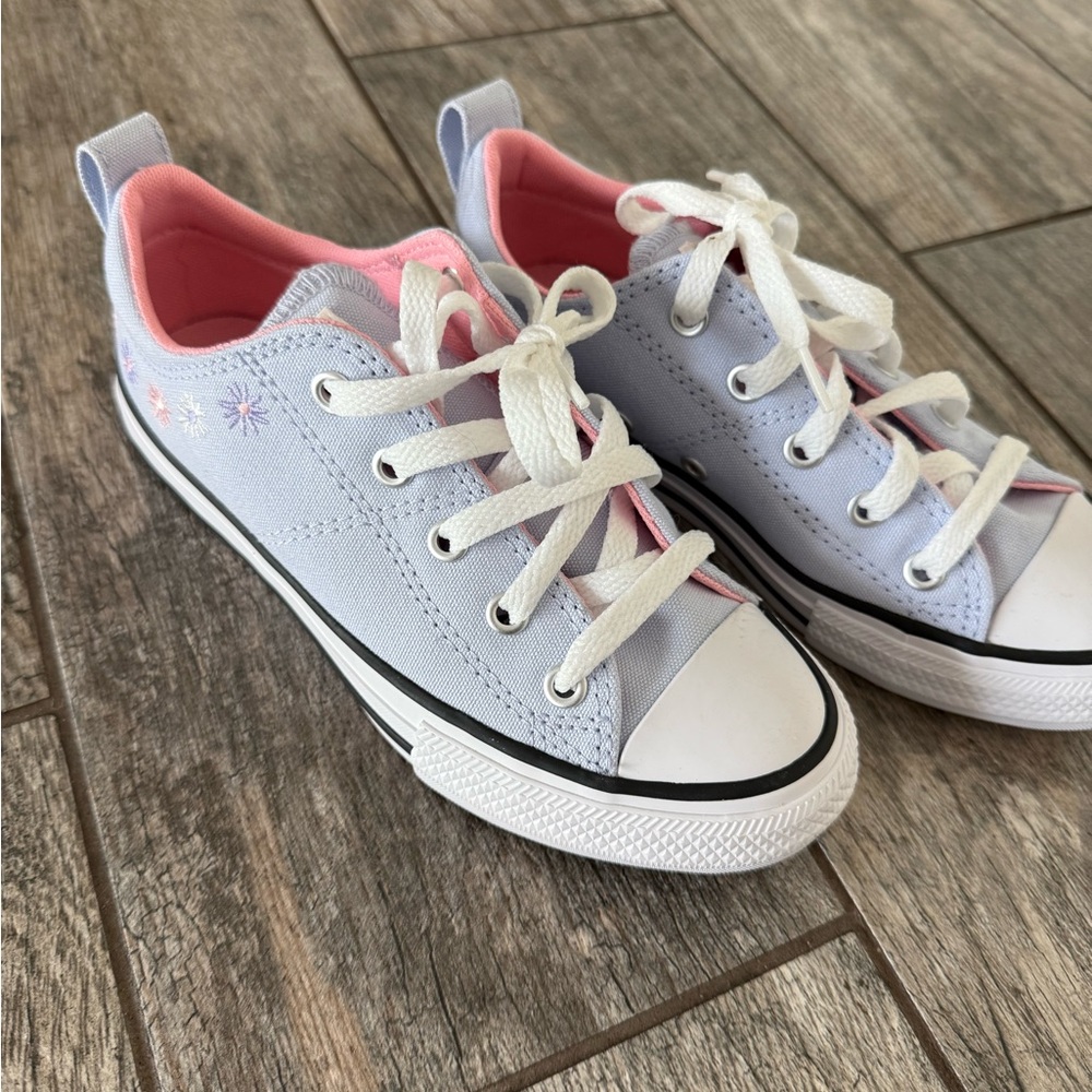 Converse Kids Sneakers in Light Blue and Pink (NWOT)